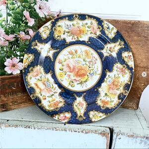 Vintage 1999 English Tin Plate Round Tray Victoria Albert Museum London Floral